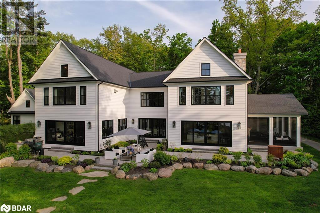 880 SHOREVIEW Drive