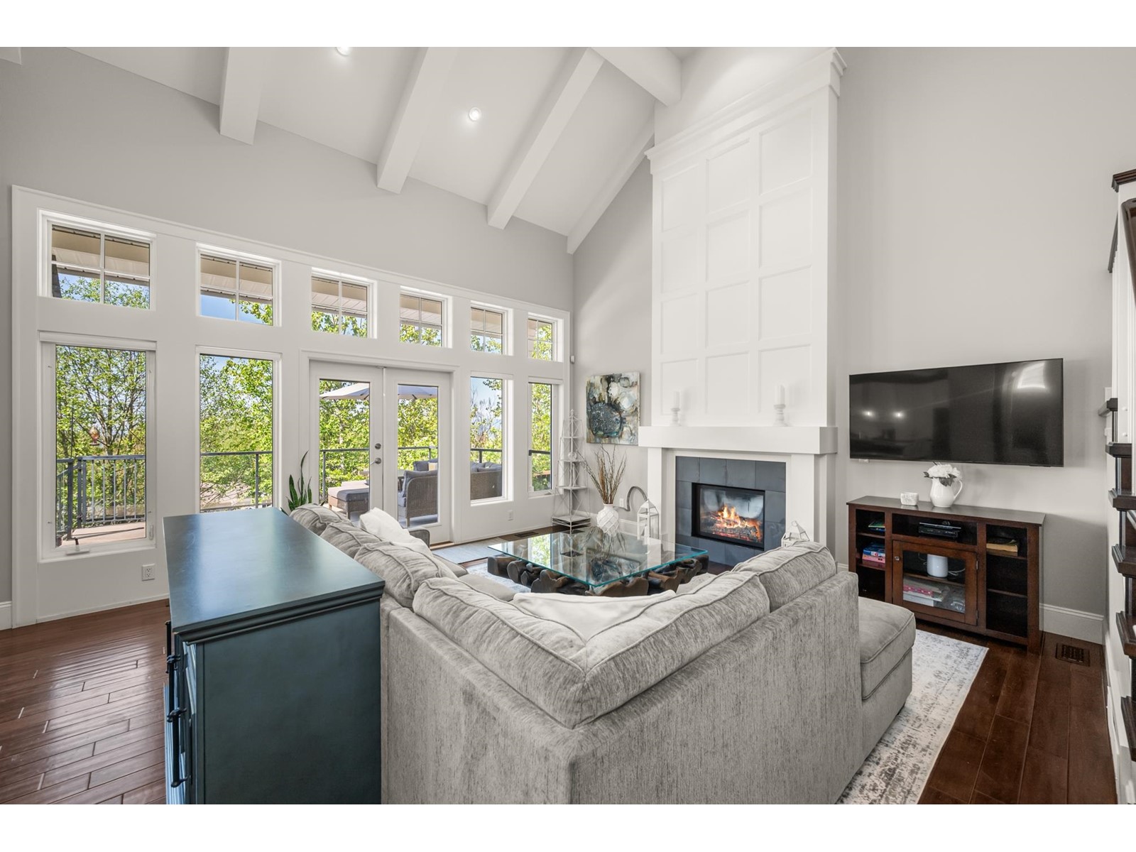 3395 APPLEWOOD DRIVE
