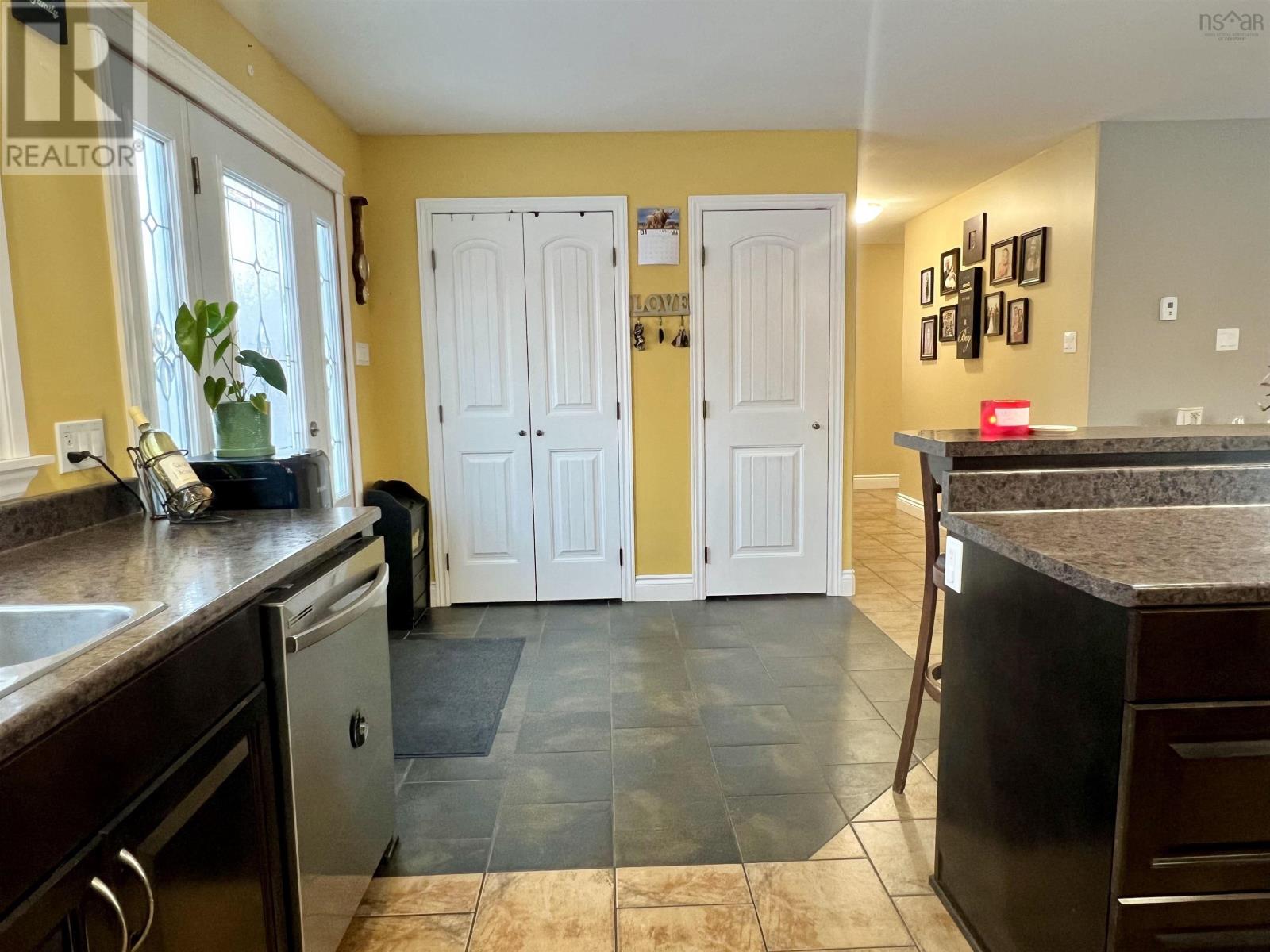 1351 Green Hill Road