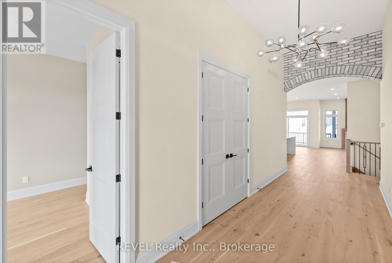 15 OAKLEY DRIVE