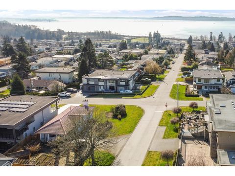 15761 CLIFF AVENUE White Rock BC V4B1W4