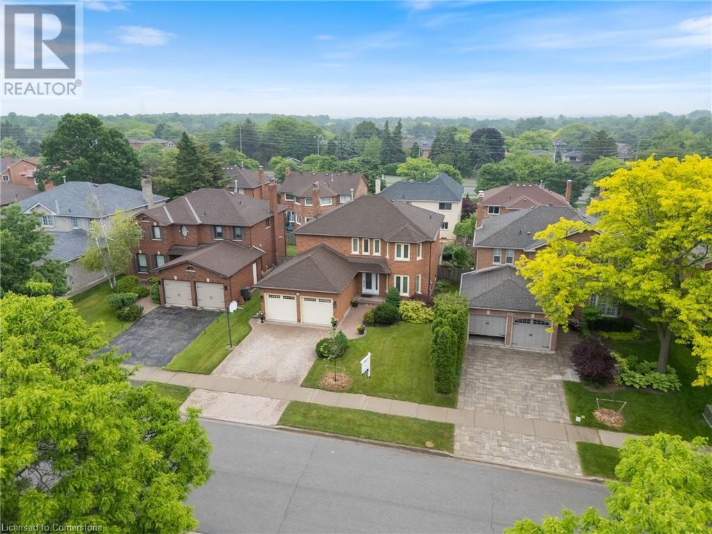 1220 GRANDVIEW Drive