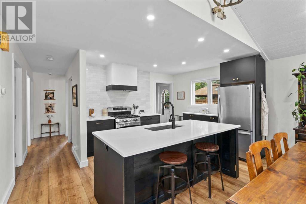 104 Thorson Crescent