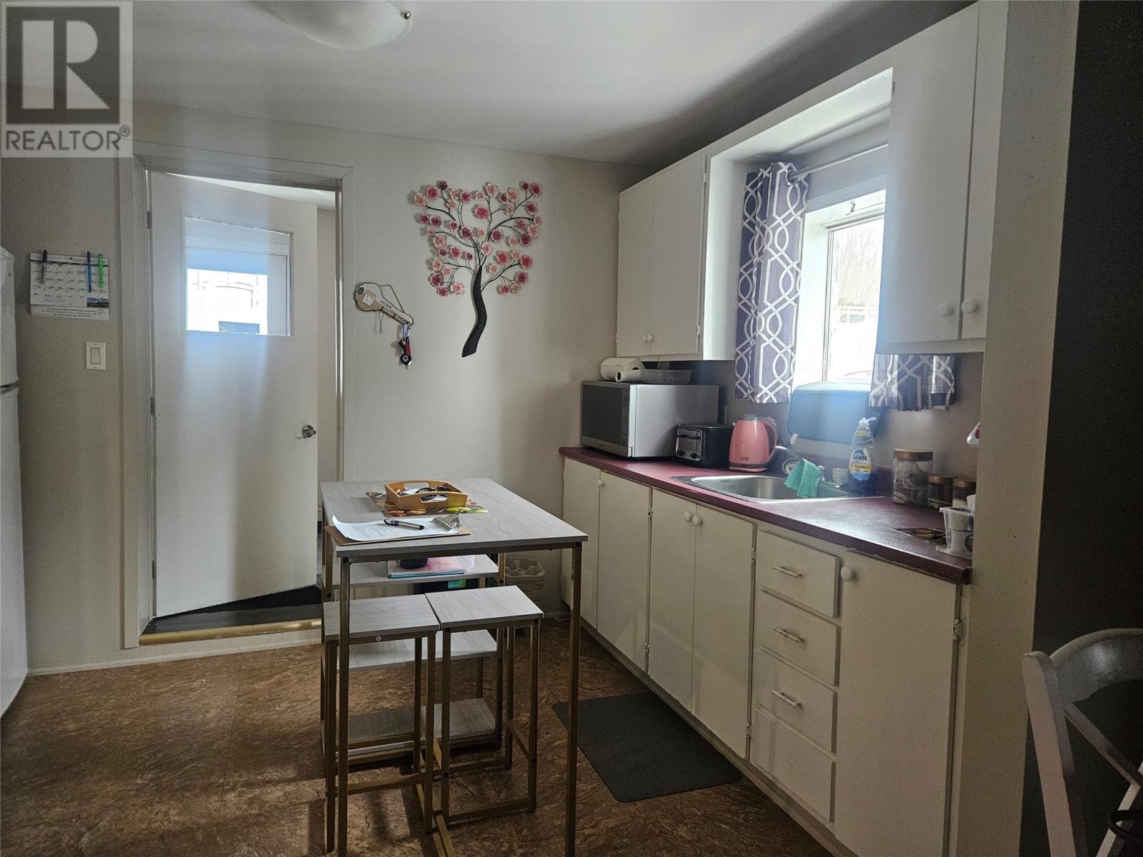 98-98A Water Street W