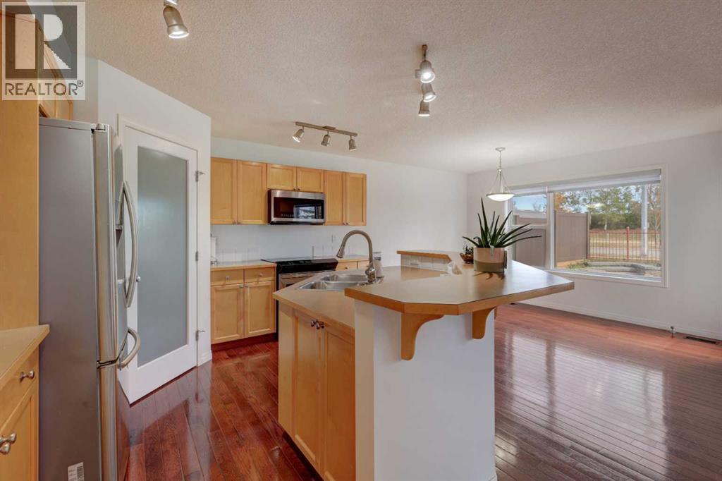 160 Rockywood Park NW