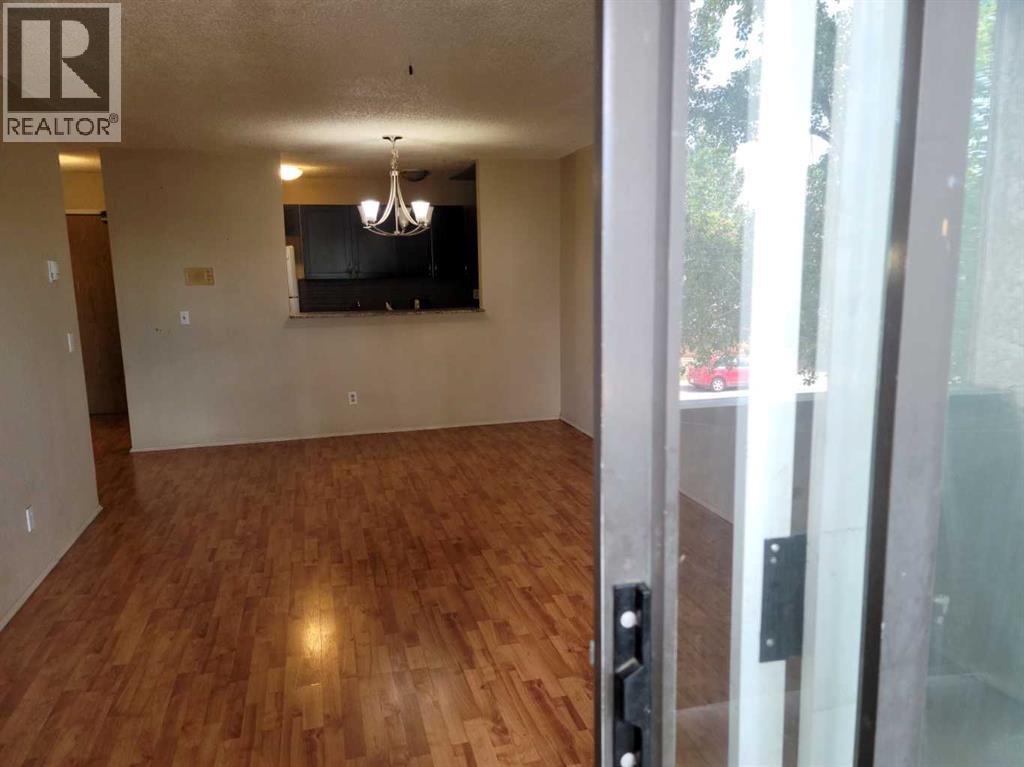 209, 1712 38 Street SE