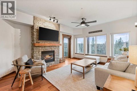 527, 10 Discovery Ridge Close SW Calgary AB T3H5X3