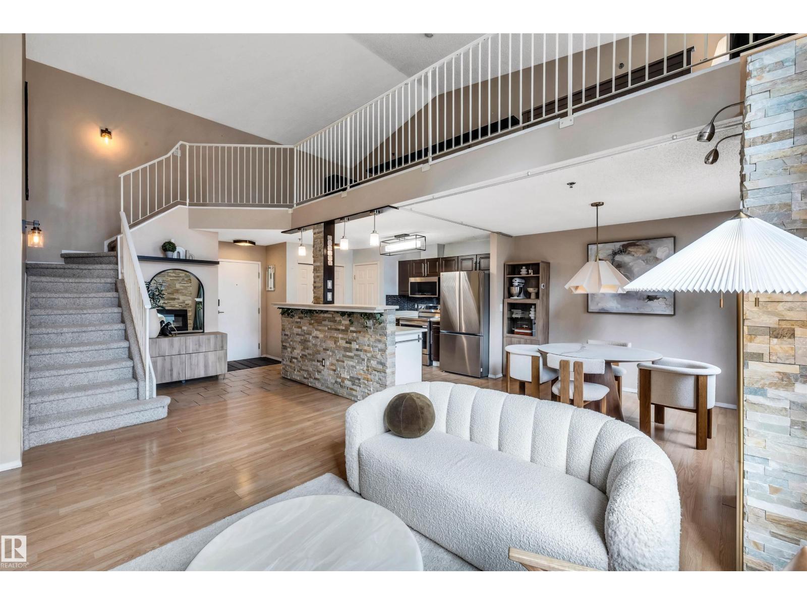 #31 10331 106 ST NW