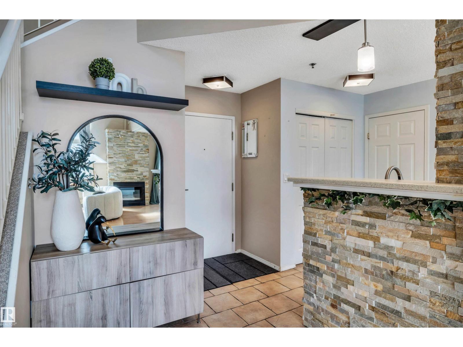 #31 10331 106 ST NW