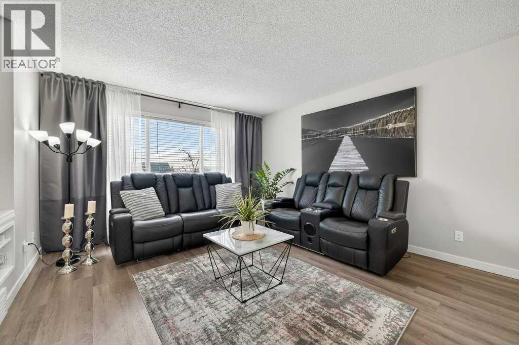 370 Prestwick Circle SE