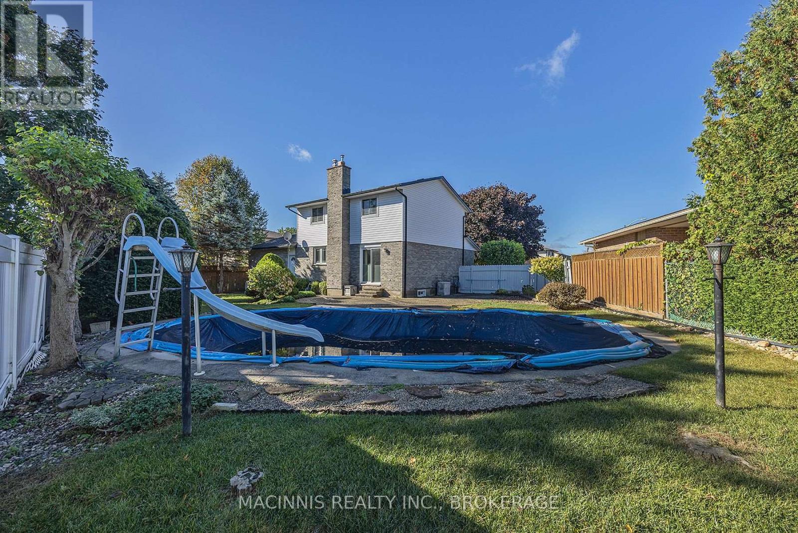 86 WINDFIELD CRESCENT