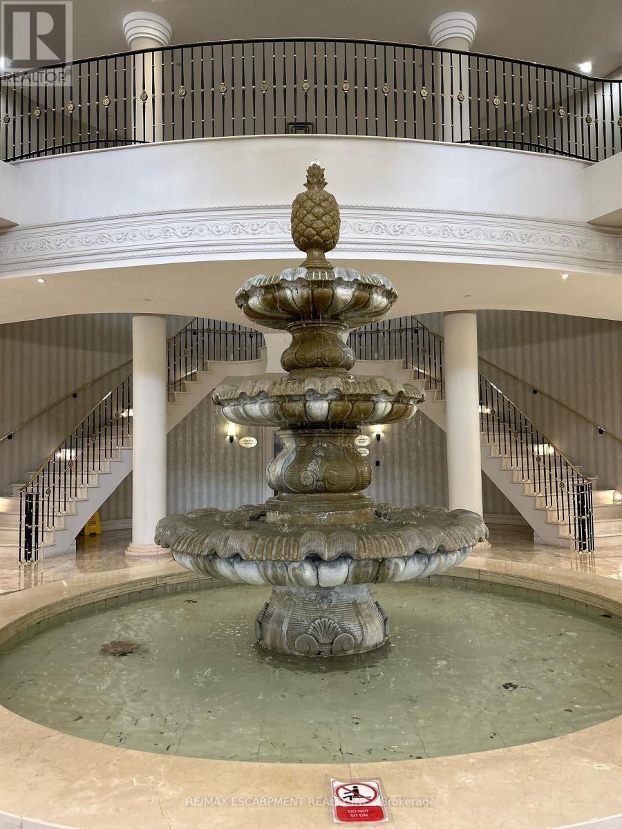 2706 - 35 KINGSBRIDGE GARDEN CIRCLE