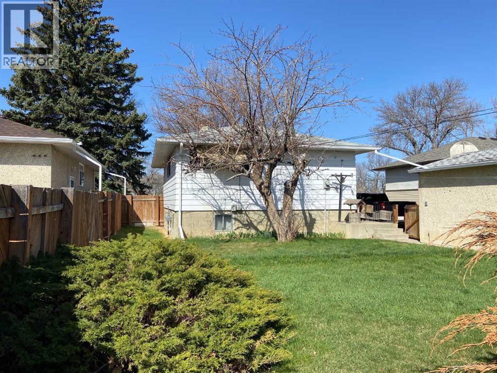 629 Stafford Drive N