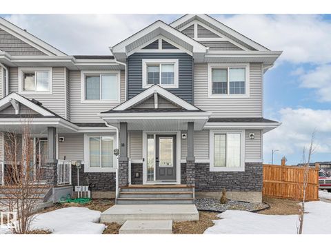 32 SOUTHPOINTE BV Fort Saskatchewan AB T8L0V2