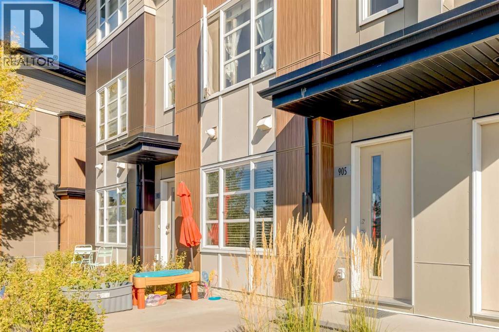 905 Evansridge Park NW