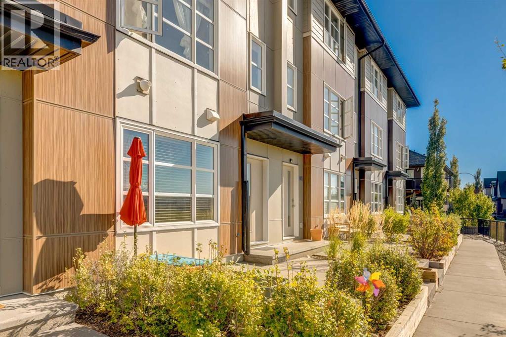 905 Evansridge Park NW