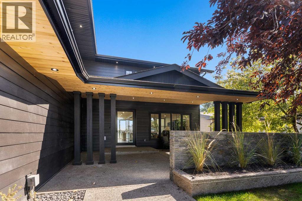 692 West Chestermere Drive