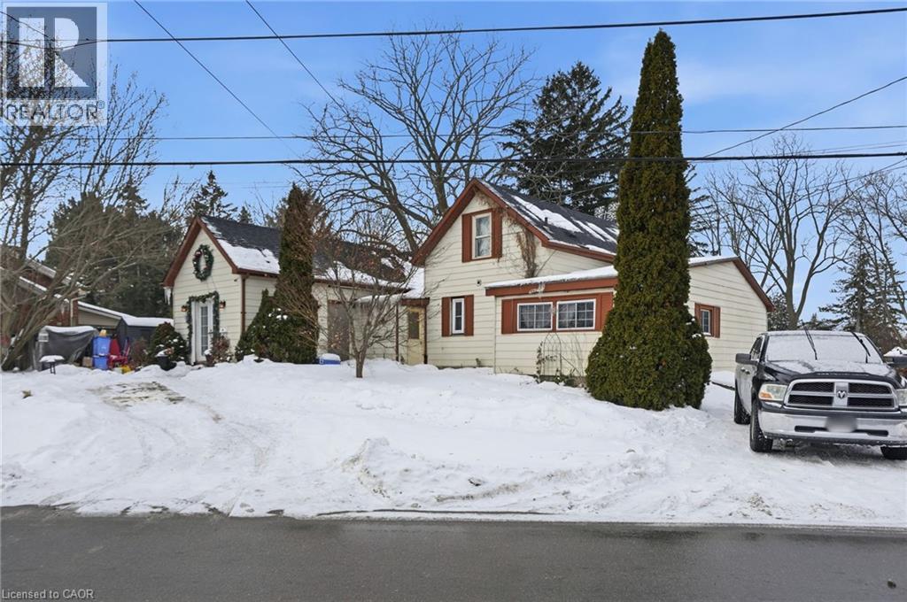 51 MOUNTAIN Avenue N