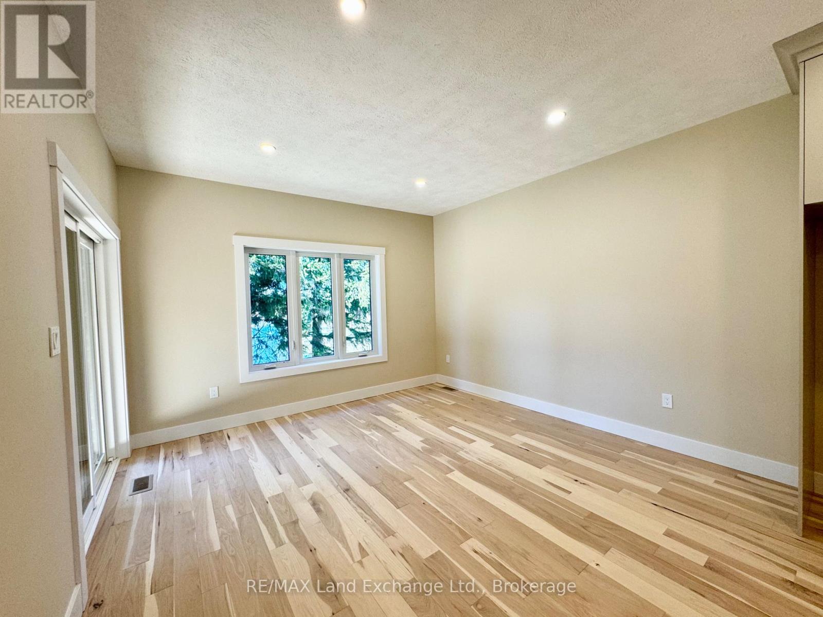 15 NYAH COURT