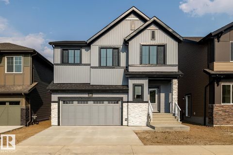 4707 HAWTHORN LN SW Edmonton AB T6X3C5