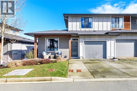 9 2607 Kendal Ave Cumberland BC V0R1S0