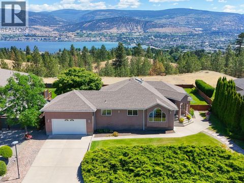 1893 SANDSTONE Drive Penticton BC V2A8Y6