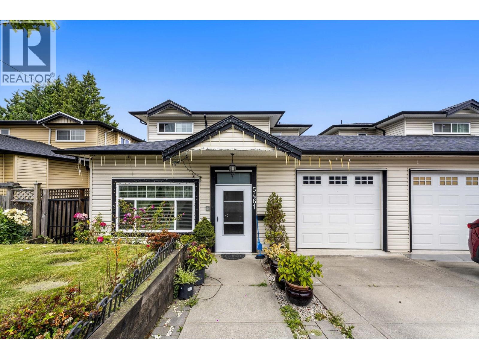 Photo 1 of 40 — 5461 MANOR STREET, Burnaby, BC V5G1B6