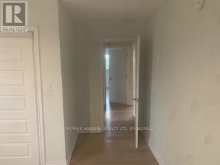 UPPER UNIT #1 - 33266 PETTIT ROAD