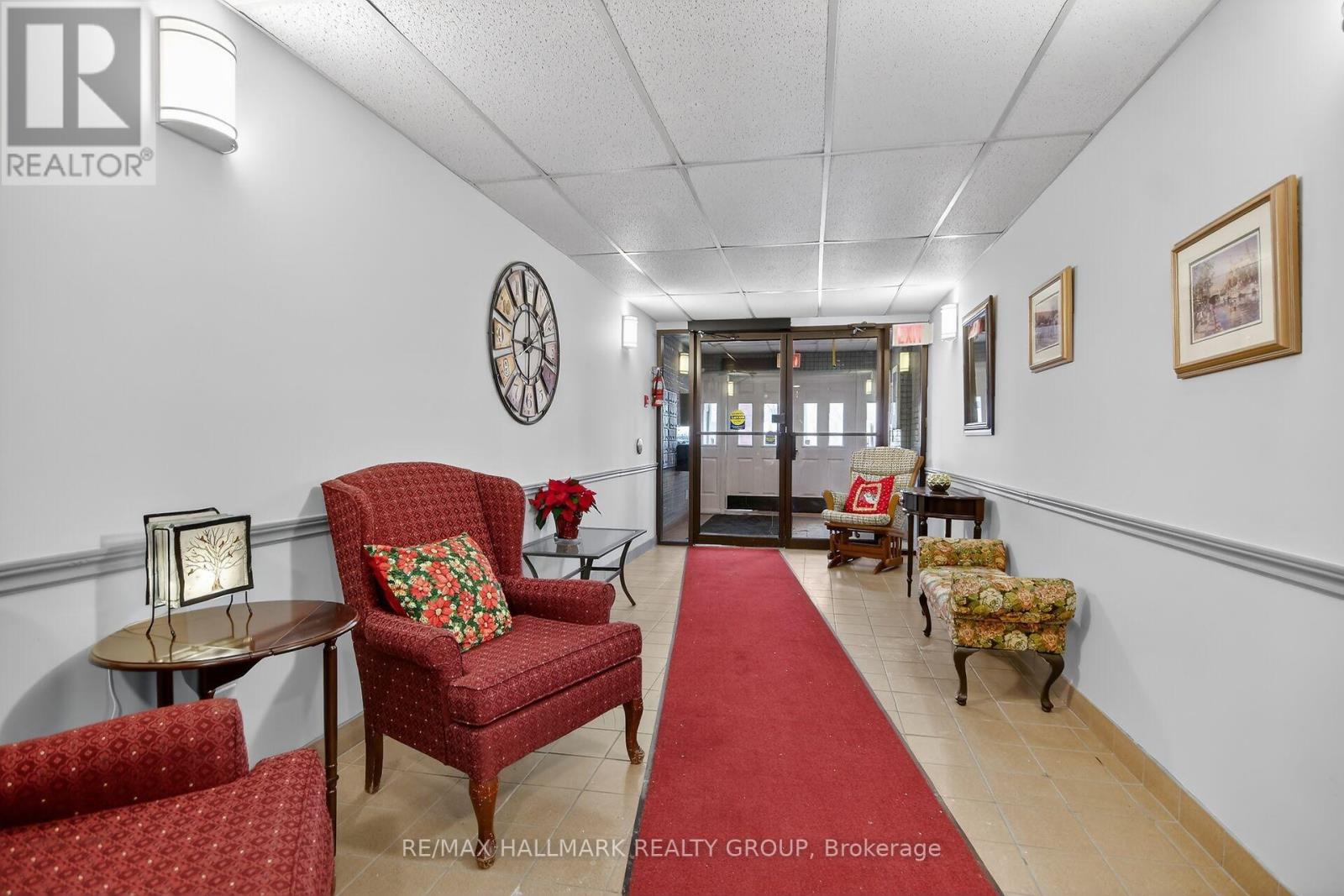 104 - 206 WOODWARD STREET