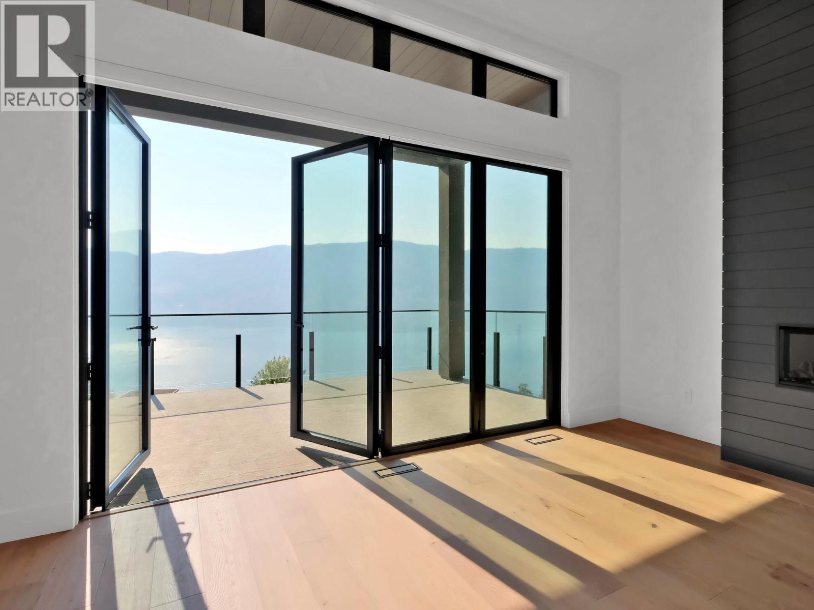 9201 Okanagan Centre Road W Unit# 10