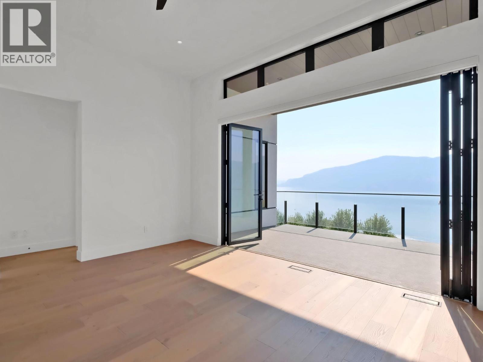 9201 Okanagan Centre Road W Unit# 10