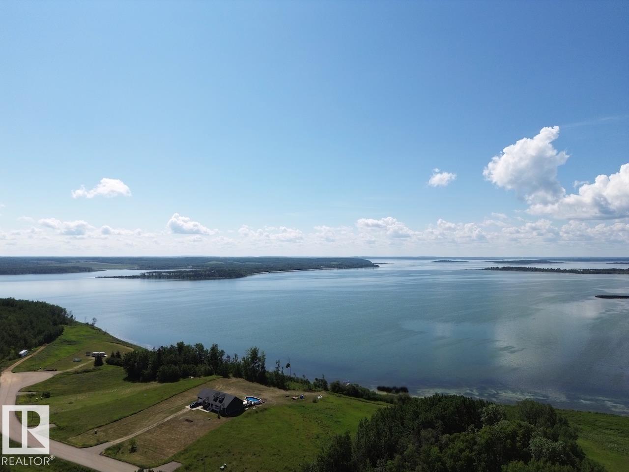 5 Islandview Road LAC LA BICHE LAKE