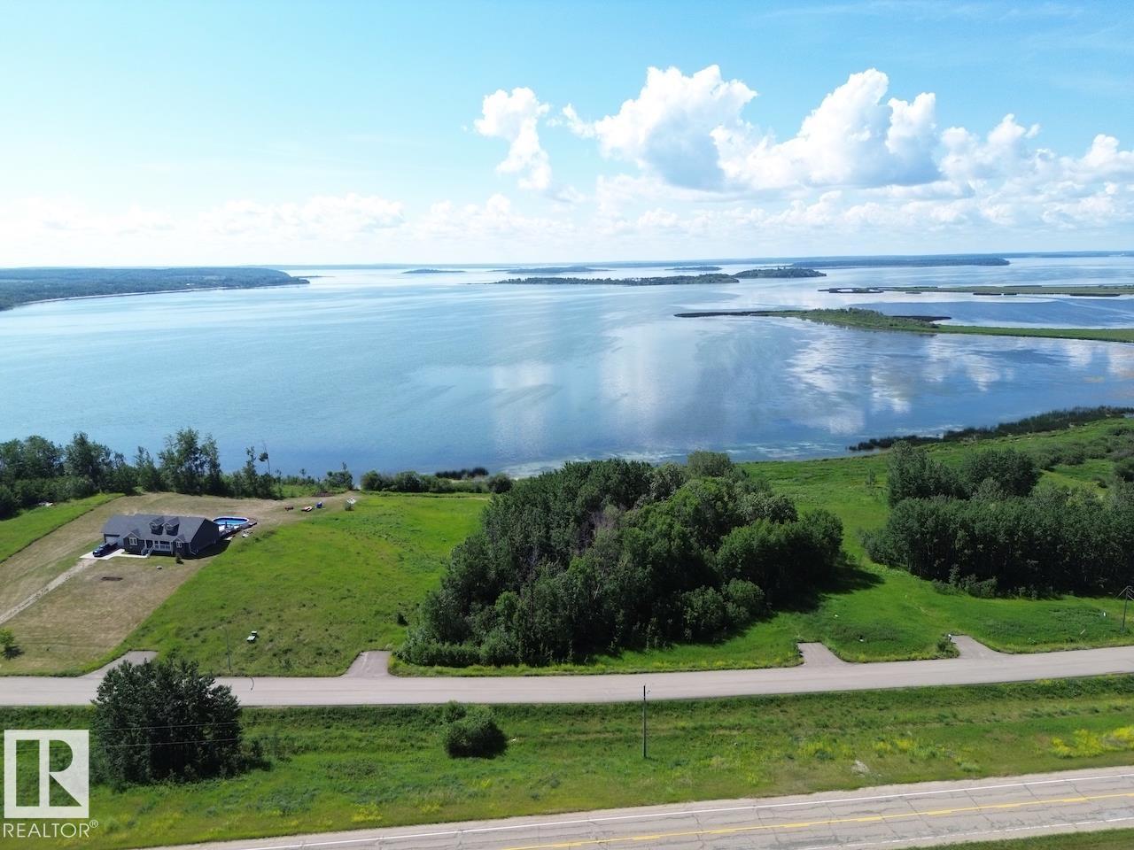 5 Islandview Road LAC LA BICHE LAKE