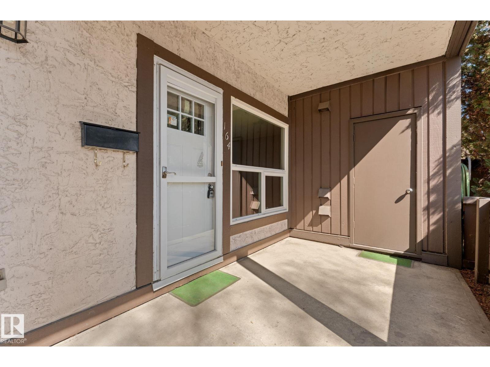 164 SURREY GARDENS GD NW