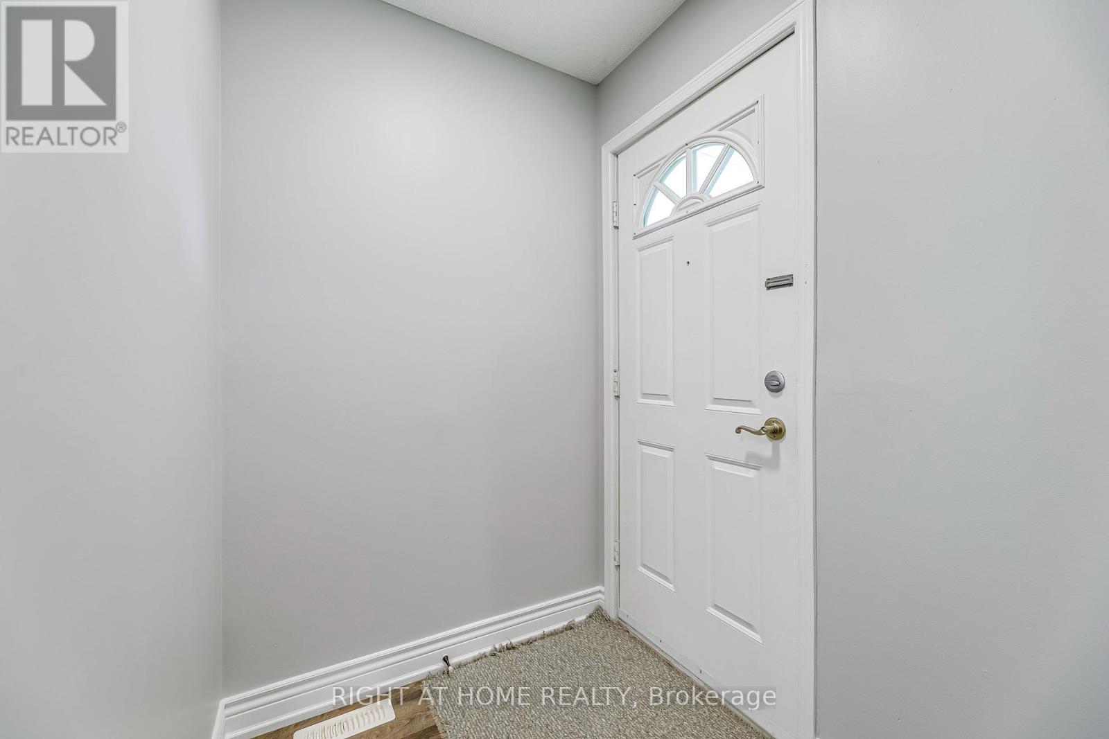 68 MIDDLEMISS CRES CRESCENT