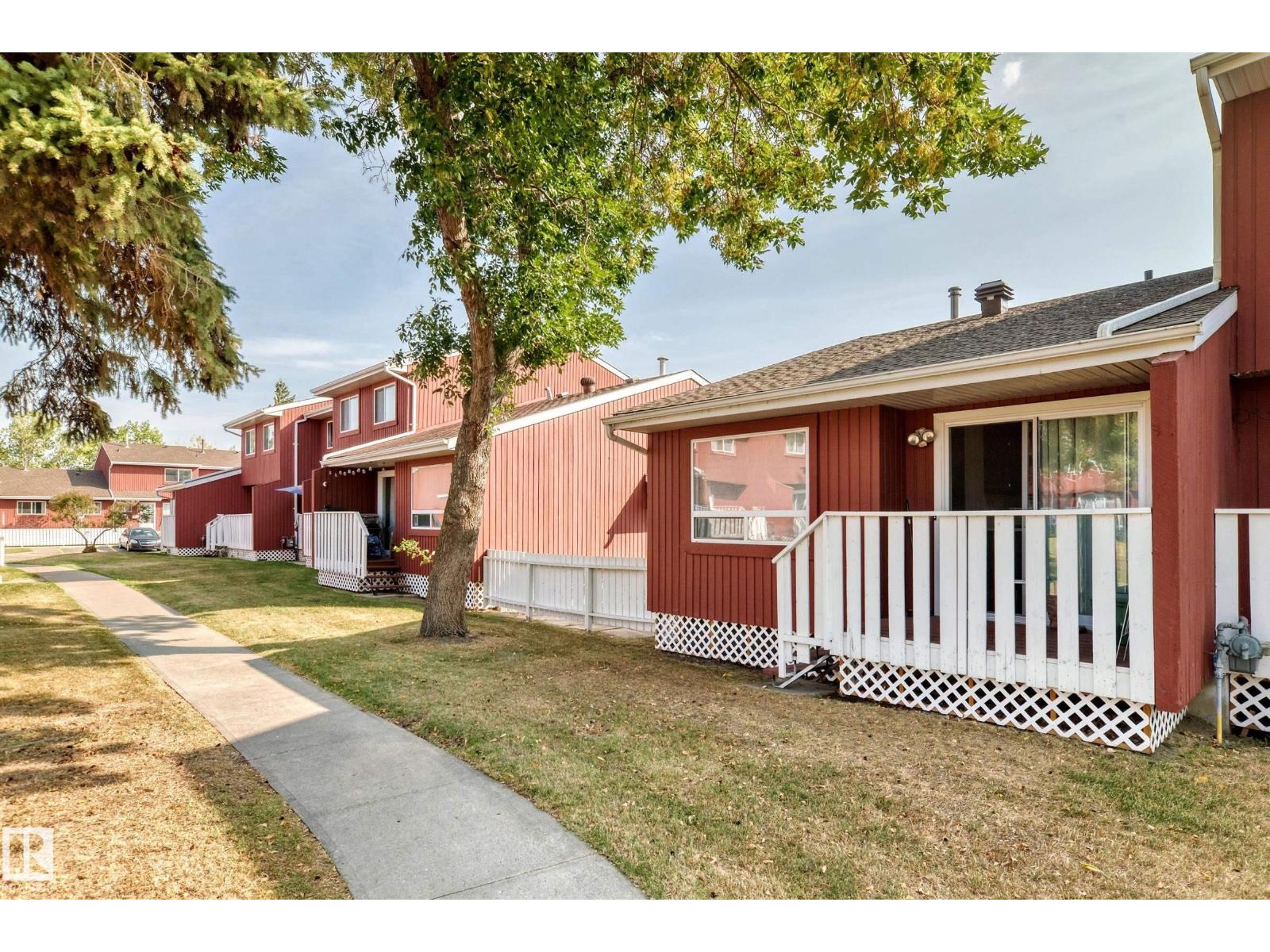 10614 BEAUMARIS RD NW