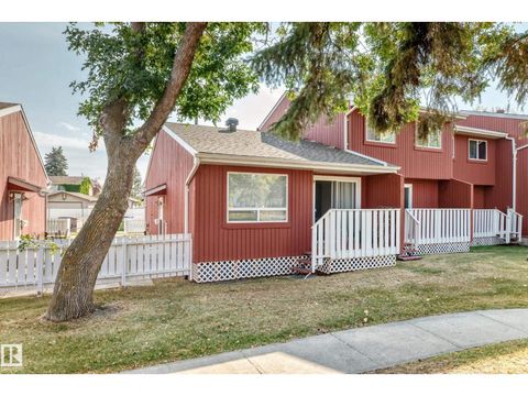 10614 BEAUMARIS RD NW Edmonton AB T5X3N4