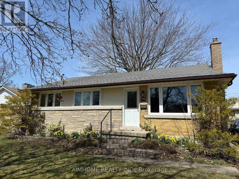 76 ELGIN CRESCENT Waterloo ON N2J2S2
