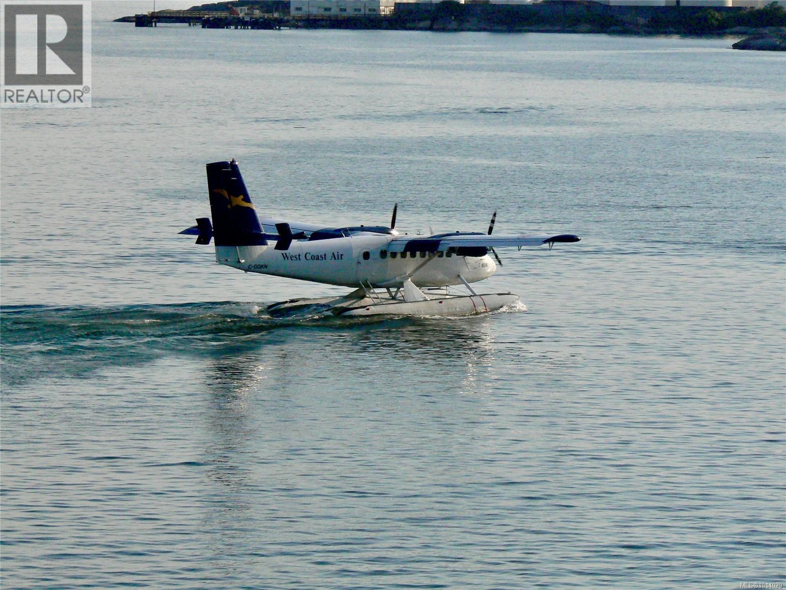 305 11 Cooperage Pl W