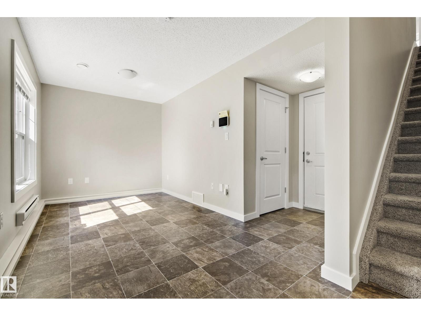 #82 2803 James Mowatt Trail SW