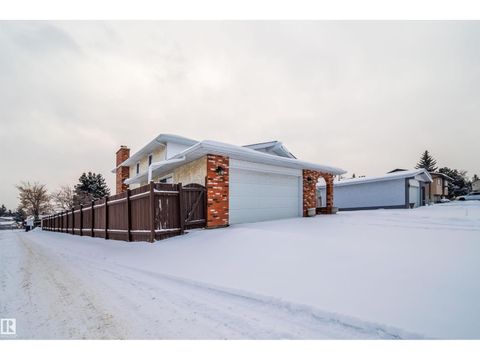 12203 158 AV NW NW Edmonton AB T5X2X9