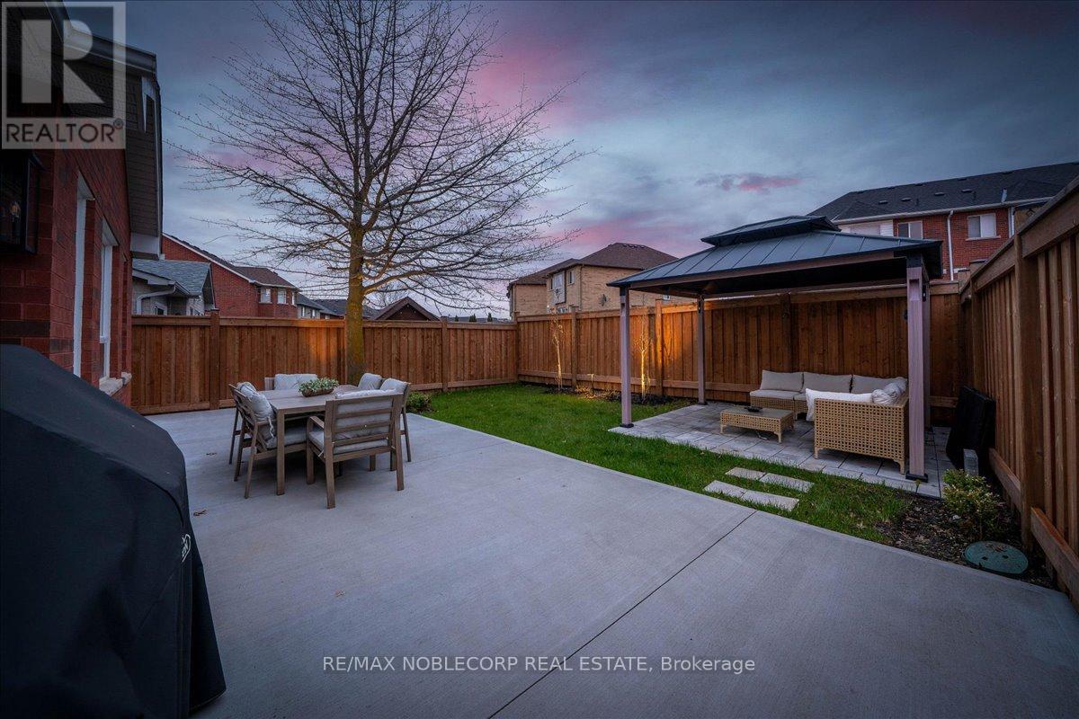 338 ELLWOOD DRIVE W