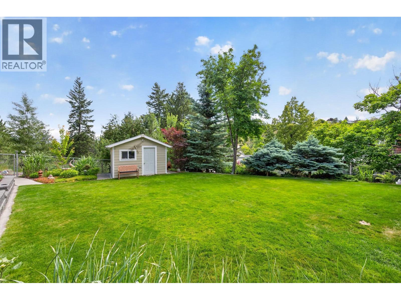 696 Gleneagles Drive