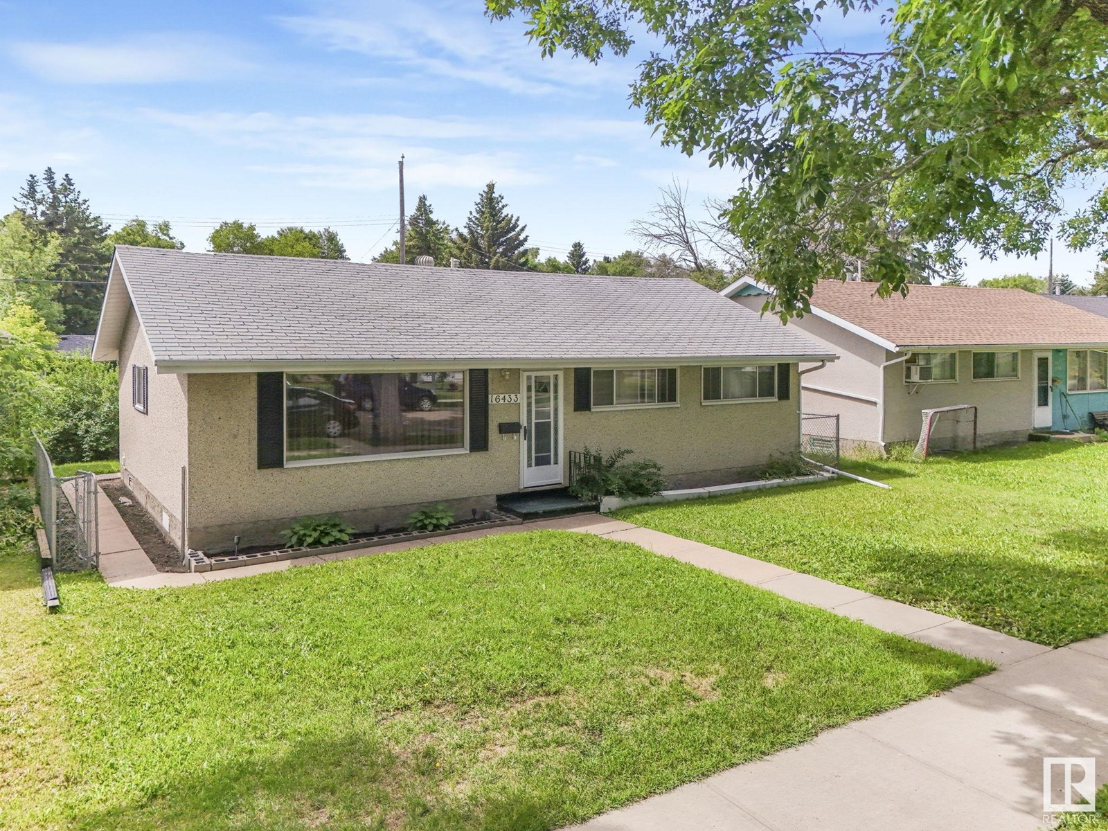 16433 106 AV NW