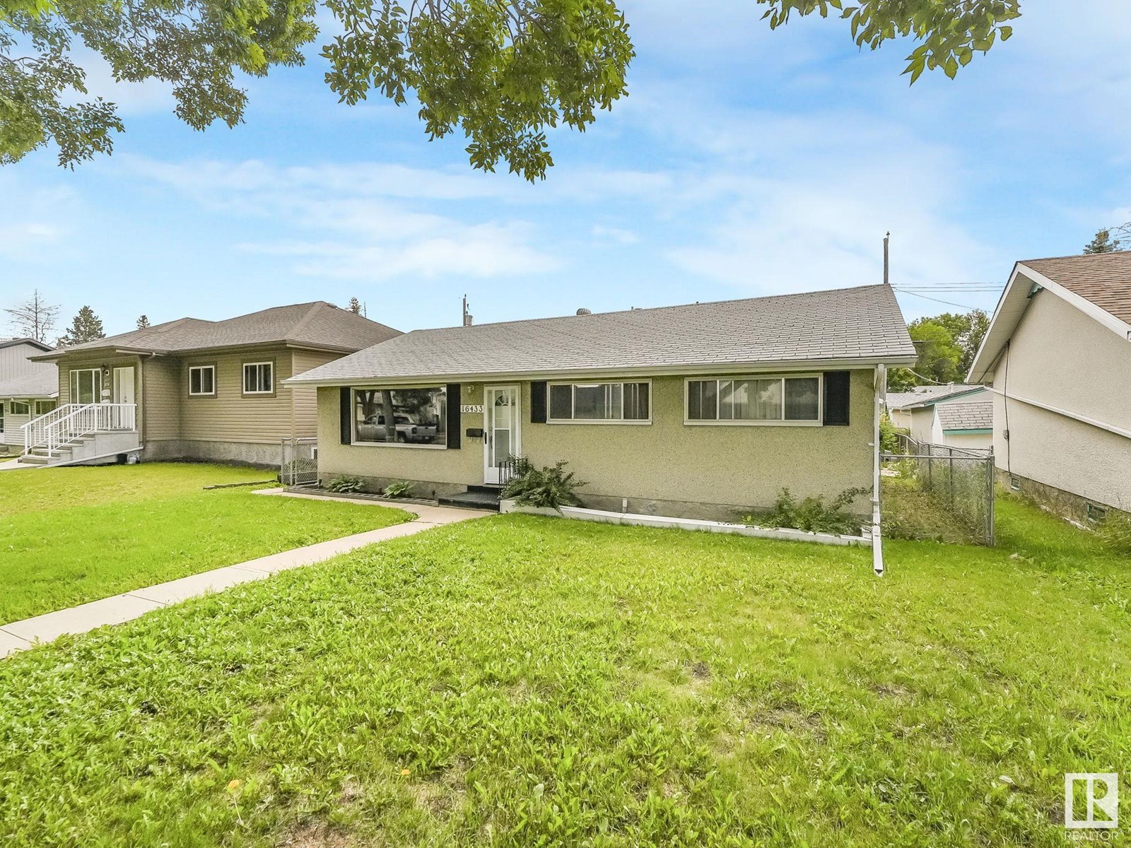 16433 106 AV NW