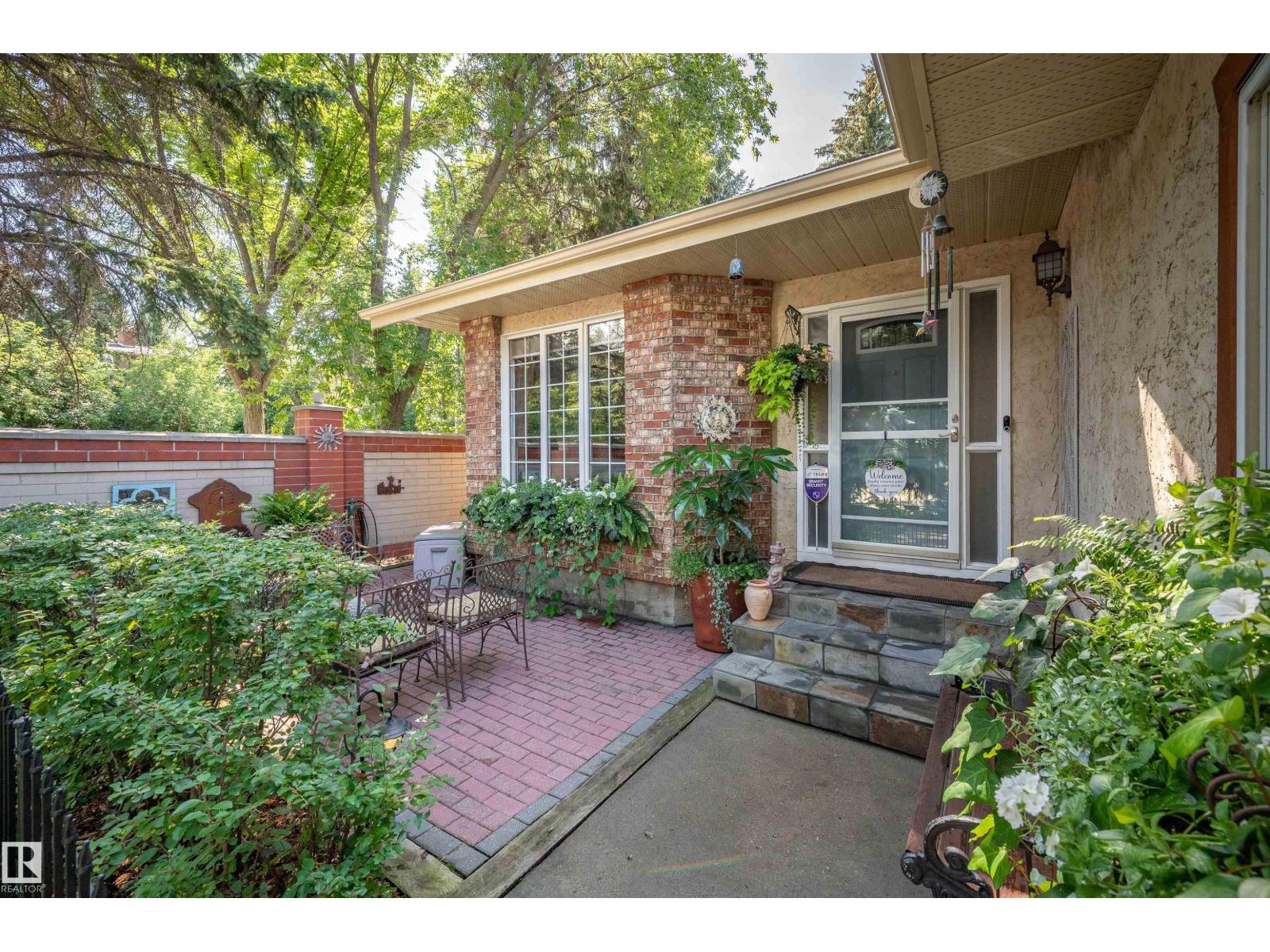 49 BERRYMORE DR