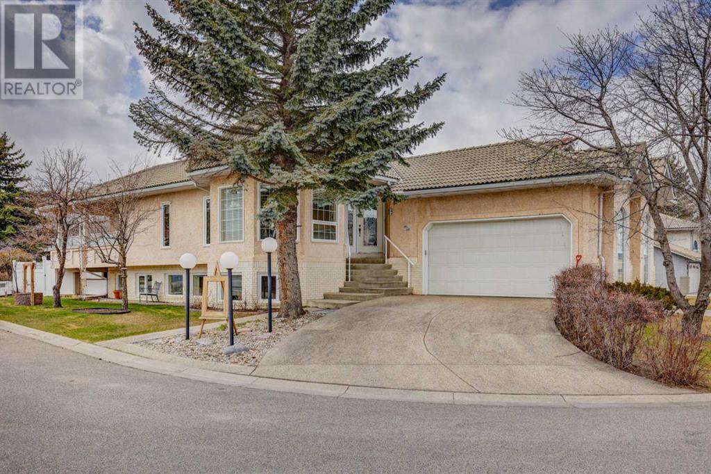 220 Santana Bay NW