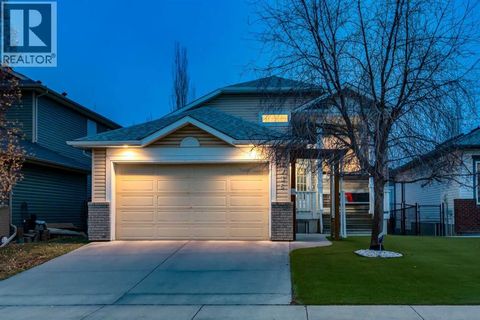 1936 THORNBIRD Road SE Airdrie AB T4A2E5