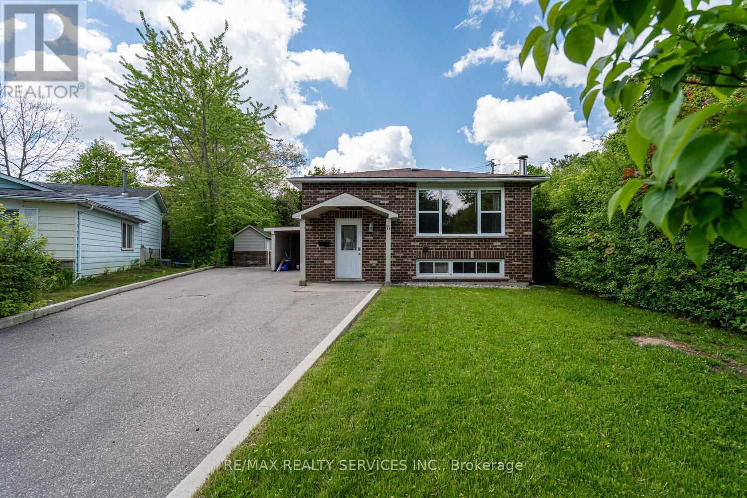 71 HELENE CRESCENT