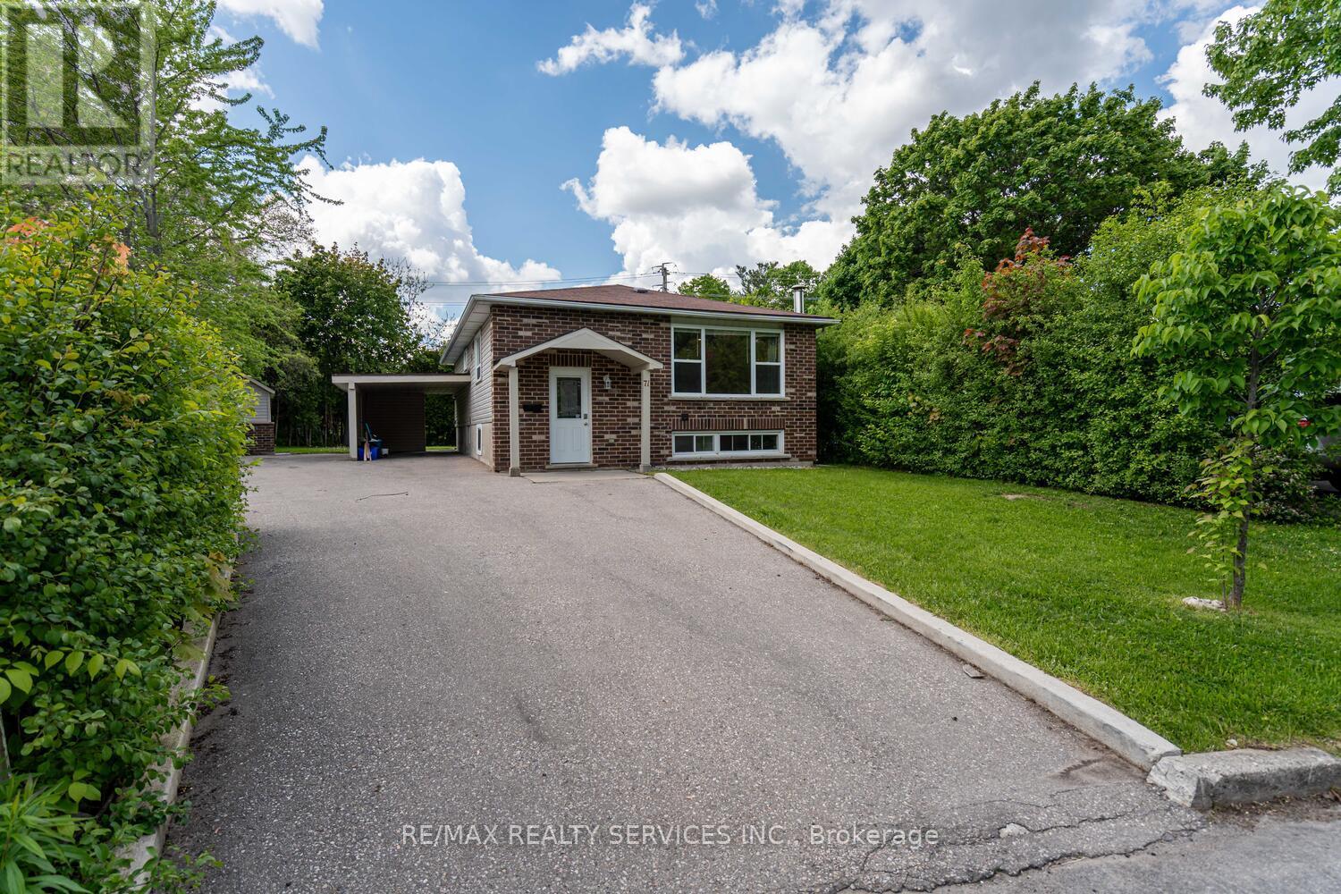 71 HELENE CRESCENT